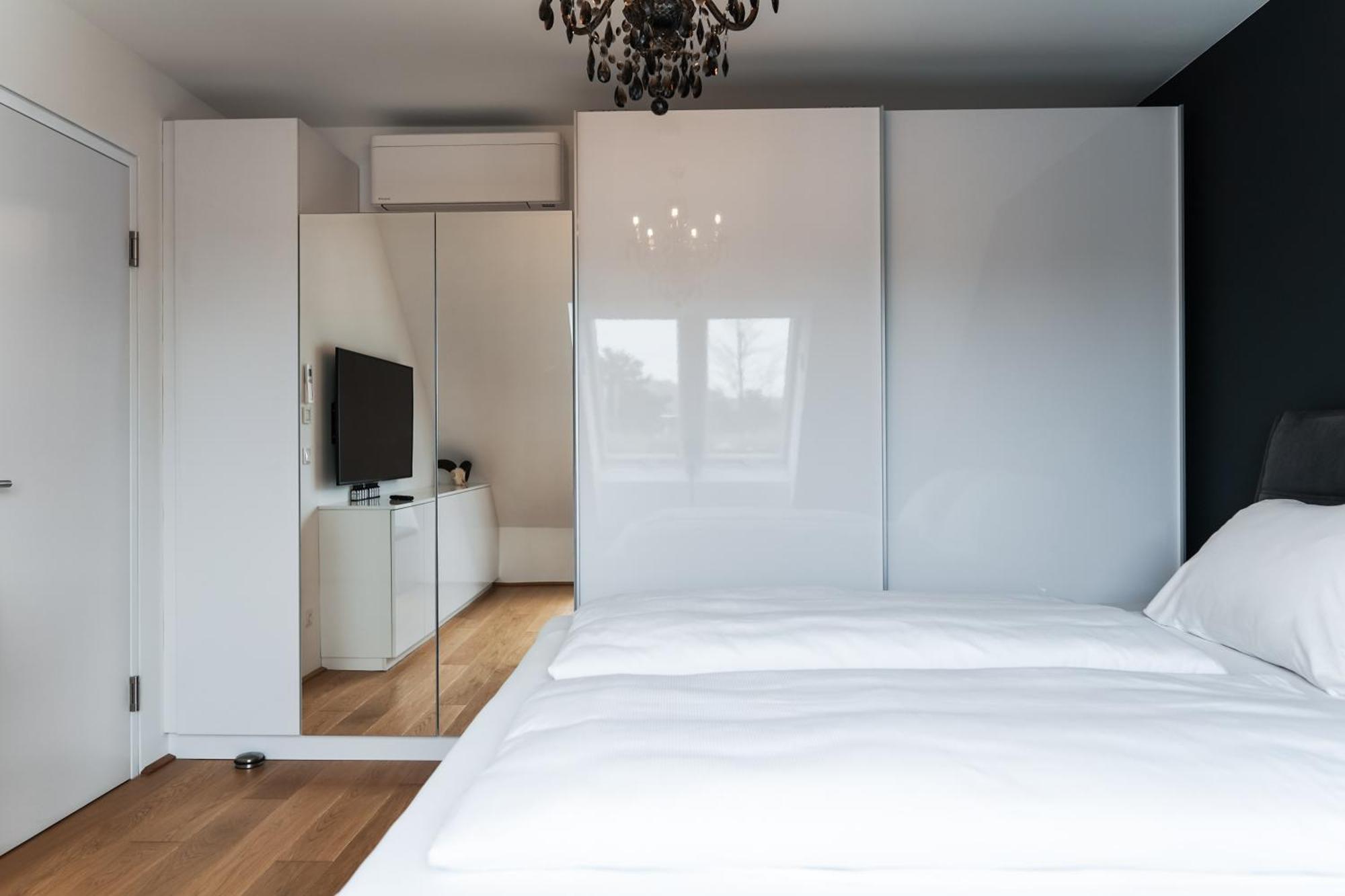Modern Stylish Design Apartment With Free Parking Emily เวียนนา ภายนอก รูปภาพ